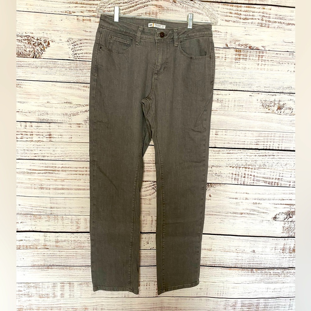 Lee perfect fit gray wash jeans. Size 10